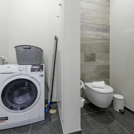 Alte Seefahrtschule App 86 